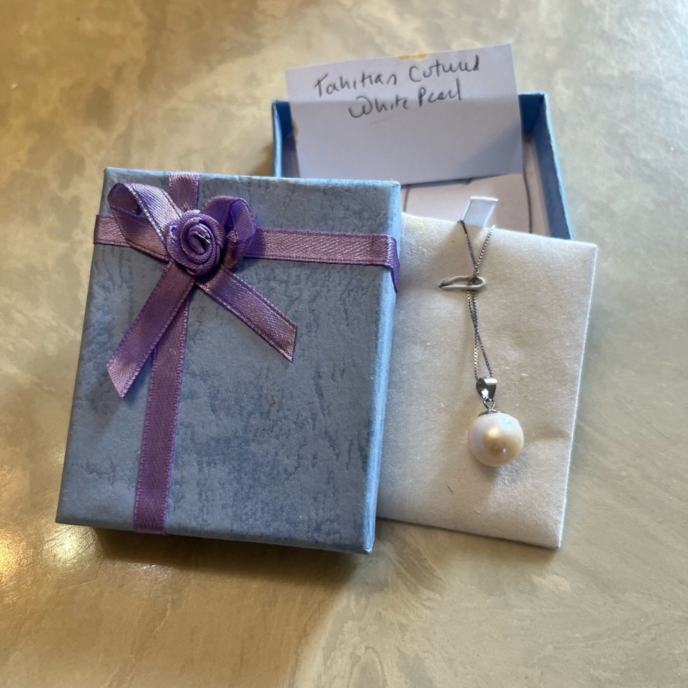 Tahitian Pearl Silver Necklace